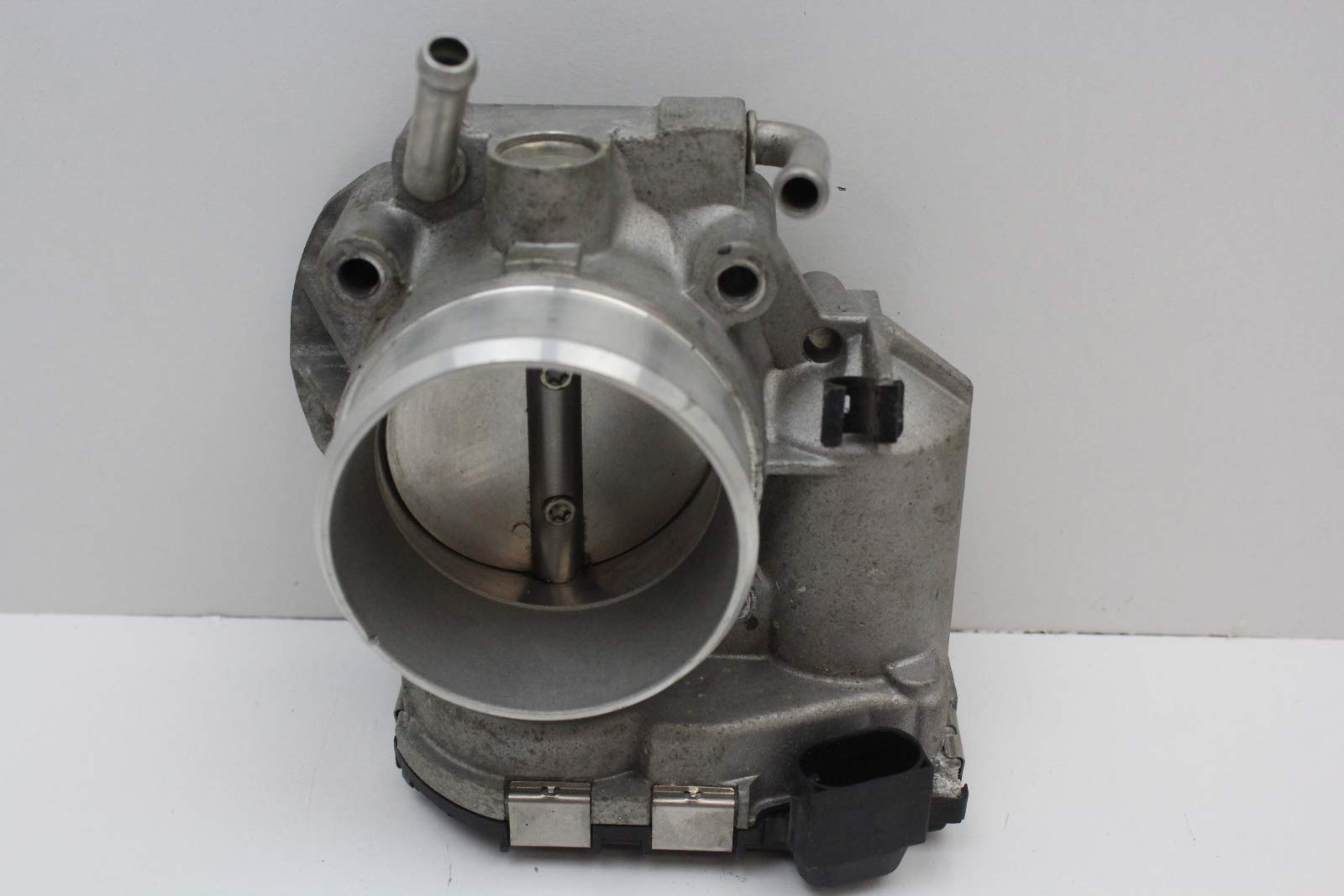 https://www.parlmart.com/Genuine OEM 35100-25400 Throttle Body / 3510025400